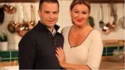 Pınar Altuğ, eşiyle ilgili seviyesiz yorum yapan takipçisinin fotoğraflarını paylaşarak yanıt verdi: Ne desem bilemedim! Pınar Altuğ, eşiyle ilgili seviyesiz yorum yapan takipçisinin fotoğraflarını paylaşarak yanıt verdi: Ne desem bilemedim!
