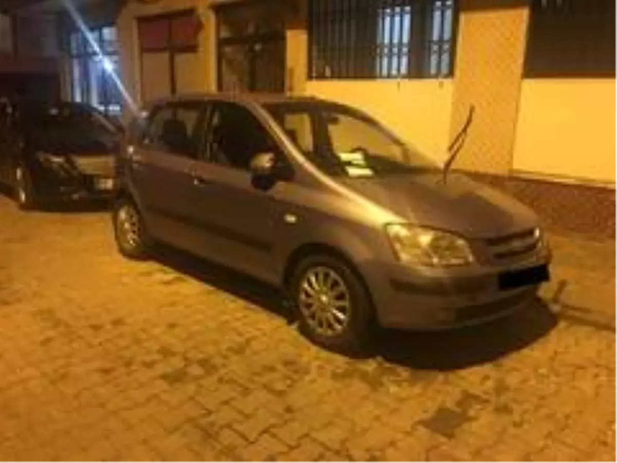 Apartman önüne park vatandaşları kızdırdı