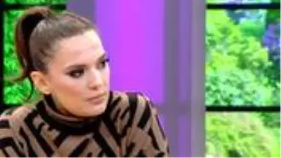 Demet Akalın'ın oruç açıklamasına takipçisinden sert yanıt: İnsanlar karantinadan çıkamazken evine kebapçı çağırıyorsun Demet Akalın'ın oruç açıklamasına takipçisinden sert yanıt: İnsanlar karantinadan çıkamazken evine kebapçı çağırıyorsun