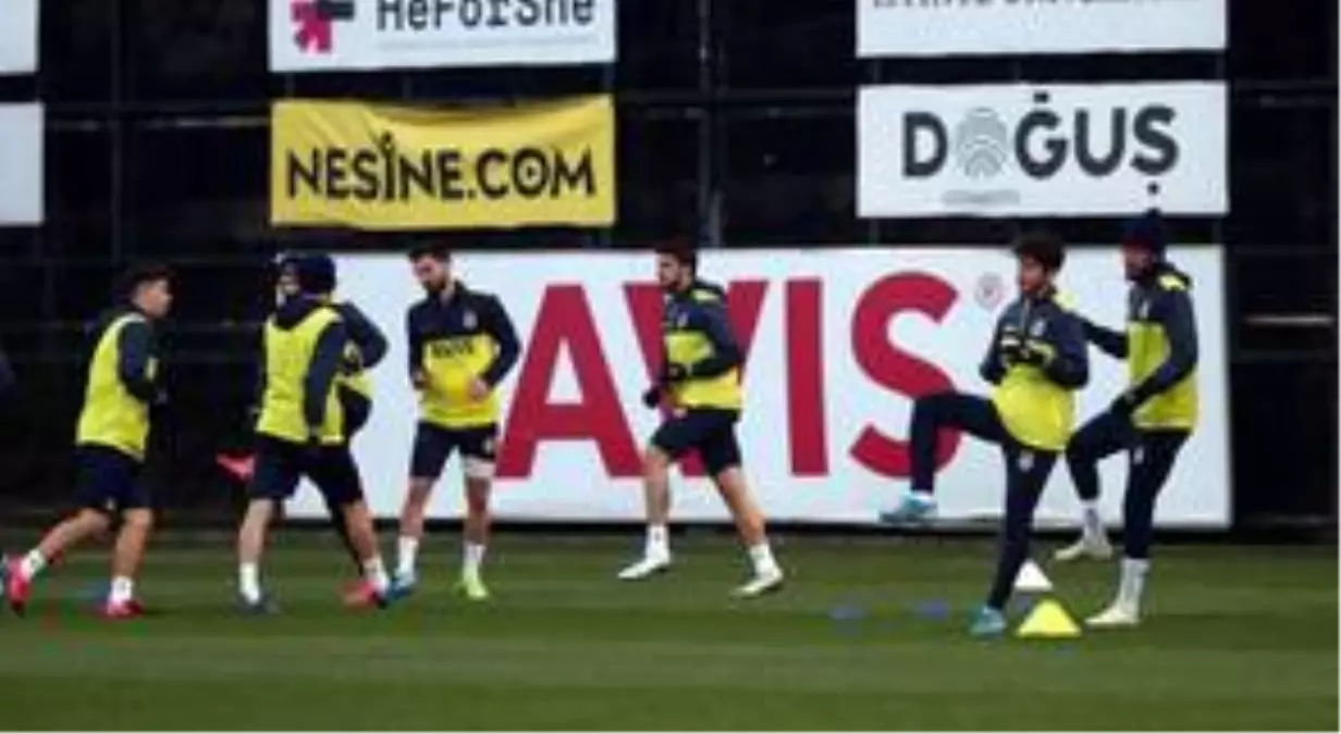 Fenerbahçe, 4 Mayıs'ta Samandıra'da antrenmanlara başlayacak