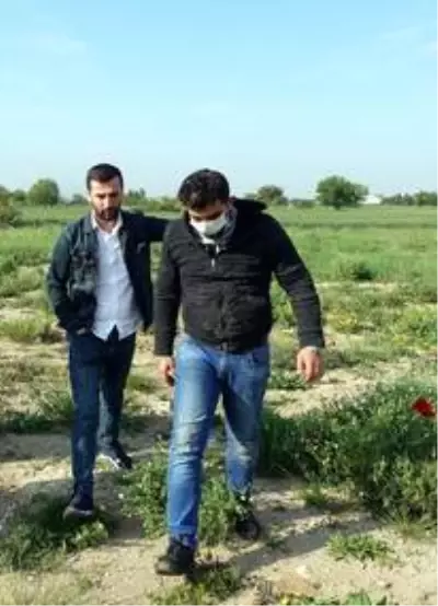Kırklareli'nde polisin 'dur' ihtarına uymayan şüpheliler kovalamaca sonucu yakalandı Kırklareli'nde polisin 'dur' ihtarına uymayan şüpheliler kovalamaca sonucu yakalandı