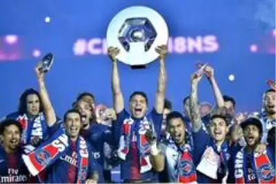 PSG şampiyon ilan edildi PSG şampiyon ilan edildi