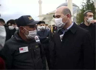 Şehit Jandarma Uzman Çavuş Yılmaz Güneş son yolculuğuna uğurlandı Şehit Jandarma Uzman Çavuş Yılmaz Güneş son yolculuğuna uğurlandı