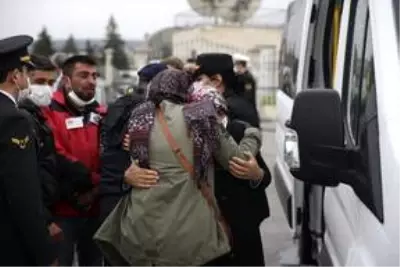 Şehit Jandarma Uzman Çavuş Yılmaz Güneş son yolculuğuna uğurlandı Şehit Jandarma Uzman Çavuş Yılmaz Güneş son yolculuğuna uğurlandı