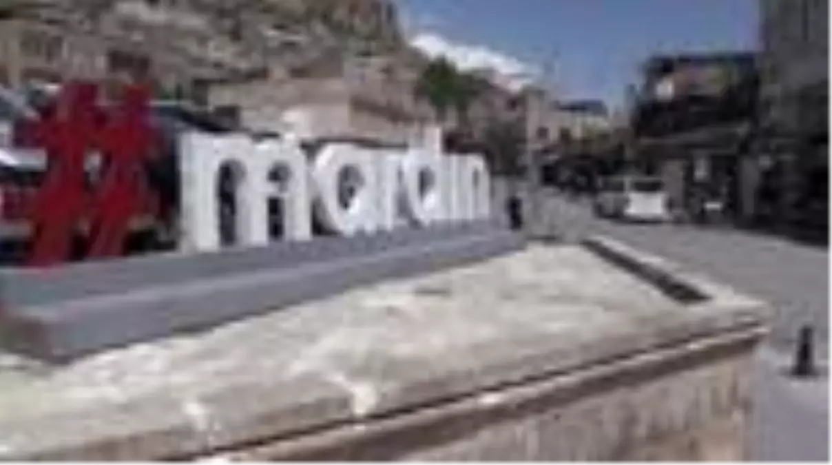 Sokağa çıkma kısıtlaması öncesi kısmi yoğunluk