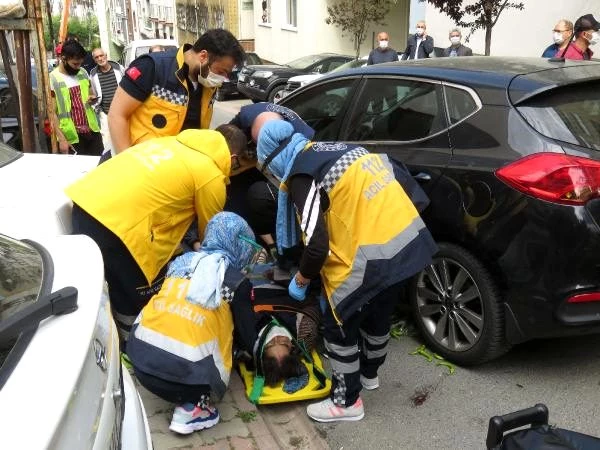 Ümraniye'de korkunç kaza; pazar alışverişinden dönen kadın otomobilin altında kaldı