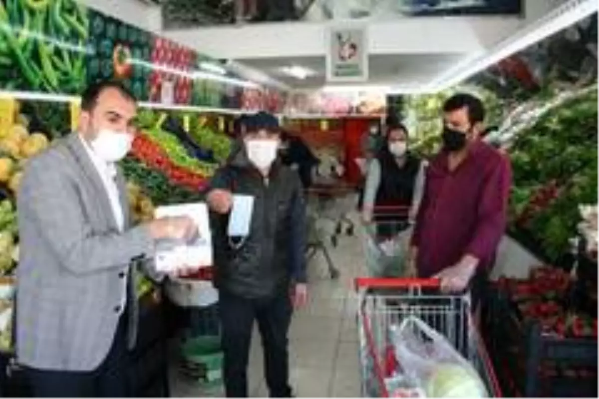 VANESOB Başkanı Berge'den maske dağıtımı