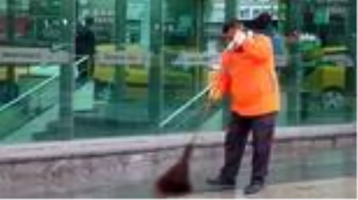 Herkes evinde onlar evde kalanlar için mesaide