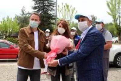 Uşak'ta sosyal mesafeli 1 Mayıs kutlaması