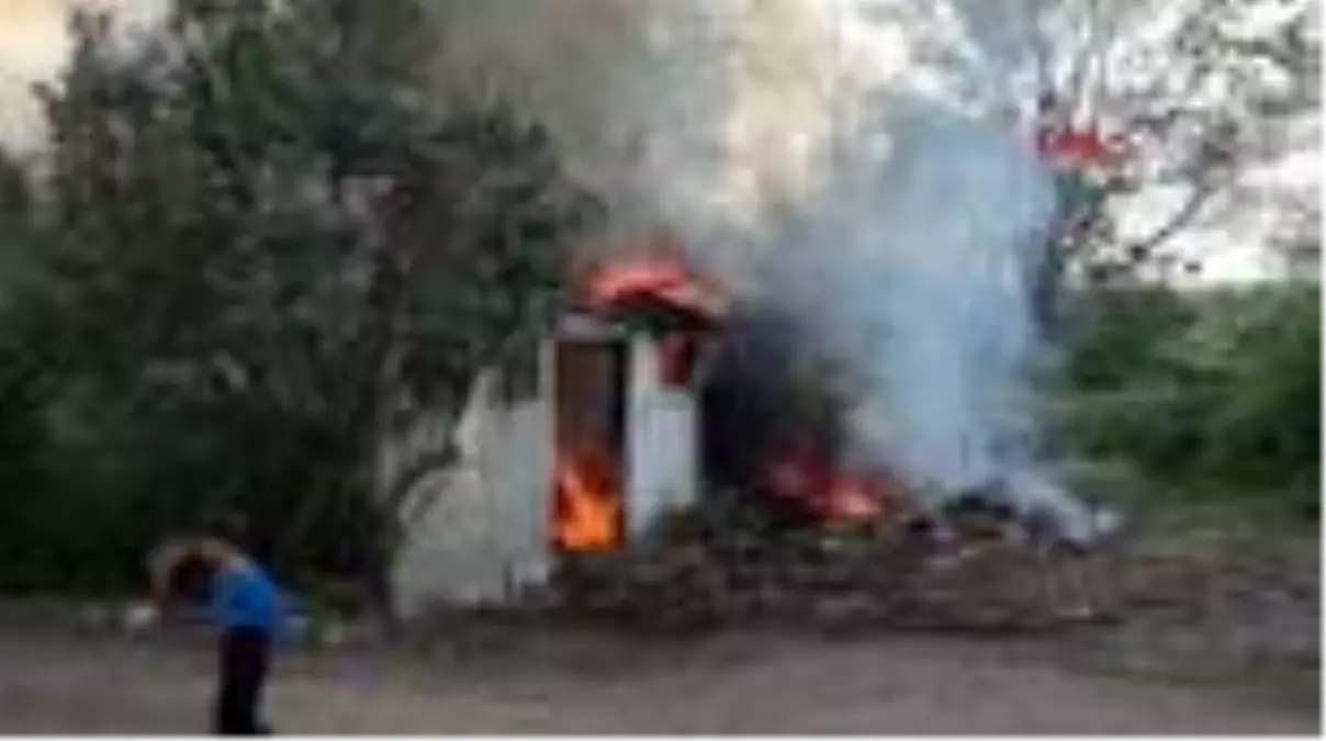 BURSA Çöp yakılırken alevler ahıra sıçradı