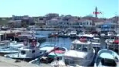 Çanakkale'nin turizm cenneti Bozcaada'da koronavirüs görülmedi Çanakkale'nin turizm cenneti Bozcaada'da koronavirüs görülmedi
