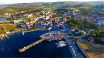 Çanakkale'nin turizm cenneti Bozcaada'da koronavirüs görülmedi Çanakkale'nin turizm cenneti Bozcaada'da koronavirüs görülmedi