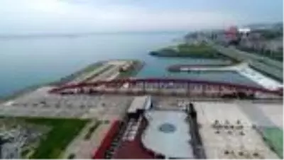 Altından su akmadığı için eleştirilen köprünün kaderini, bölge halkı belirleyecek Altından su akmadığı için eleştirilen köprünün kaderini, bölge halkı belirleyecek