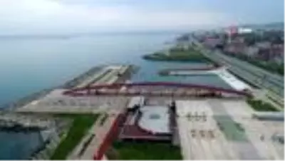 Altından su akmadığı için eleştirilen köprünün kaderini, bölge halkı belirleyecek Altından su akmadığı için eleştirilen köprünün kaderini, bölge halkı belirleyecek