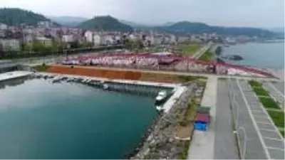 Eşi benzeri olmayan köprünün kaderini vatandaşlar belirleyecek Eşi benzeri olmayan köprünün kaderini vatandaşlar belirleyecek
