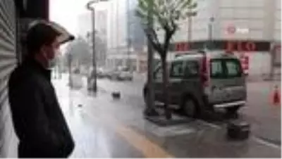 Karabük'te sağanak yağış ve dolu yağışı sonrası yollar göle döndü, vatandaşlar zor anlar yaşadı Karabük'te sağanak yağış ve dolu yağışı sonrası yollar göle döndü, vatandaşlar zor anlar yaşadı