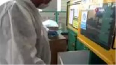 Meslek lisesinde günde 10 bin siperlik maske üretme gururu Meslek lisesinde günde 10 bin siperlik maske üretme gururu