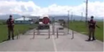 Muş'ta, karantina bölgelerinde önlemler sürüyor Muş'ta, karantina bölgelerinde önlemler sürüyor