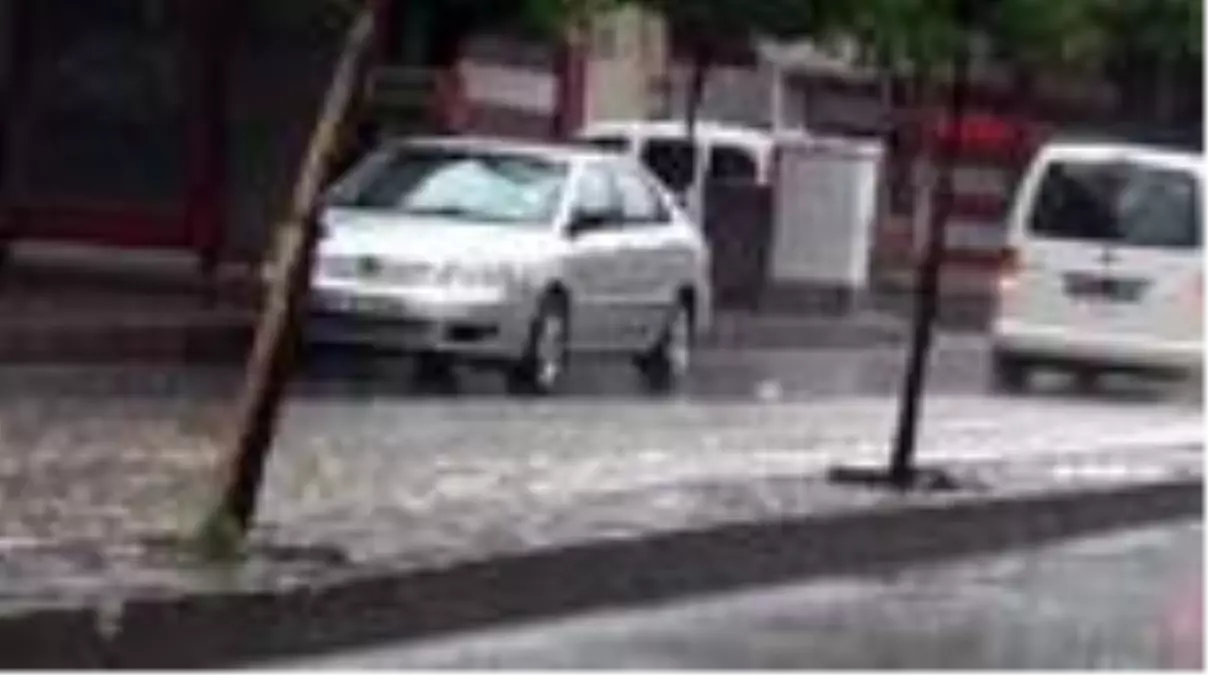 Şanlıurfa'da sağanak etkili oldu