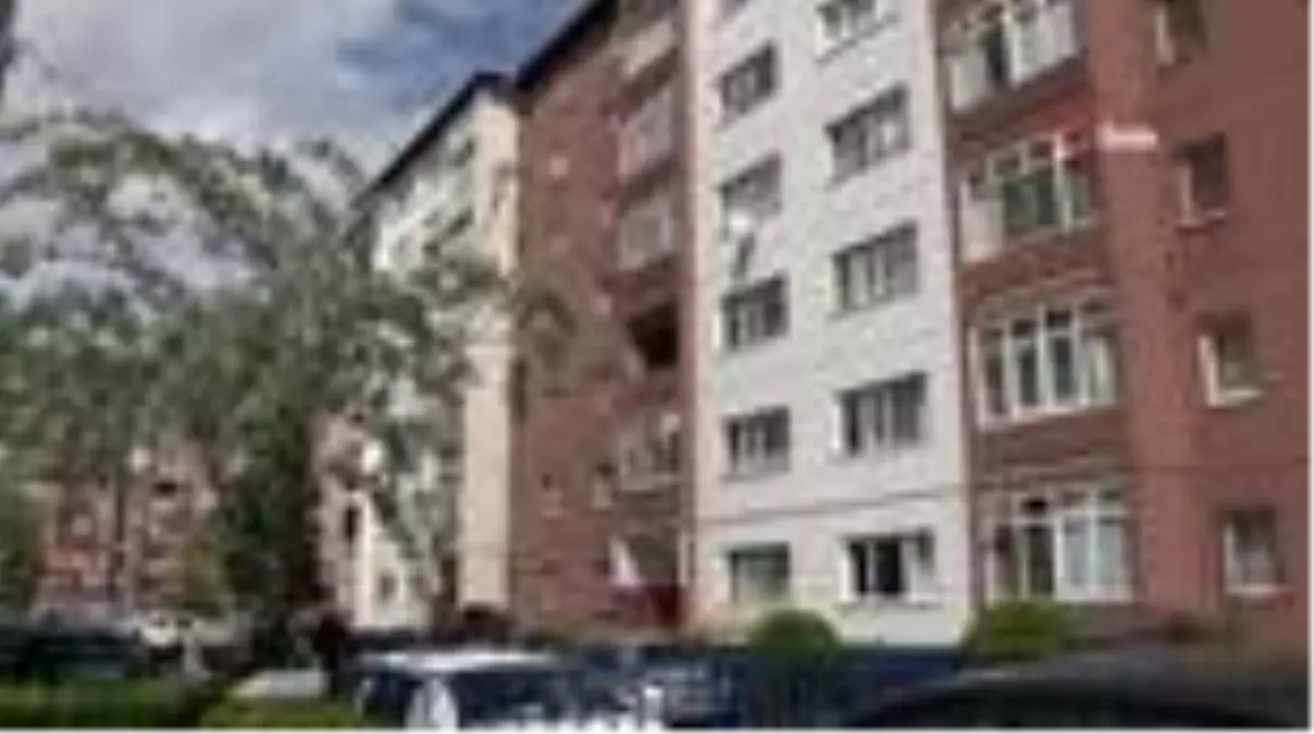 Apartman görevlisinin Korona testi pozitif çıkınca 119 kişi karantina altına alındı