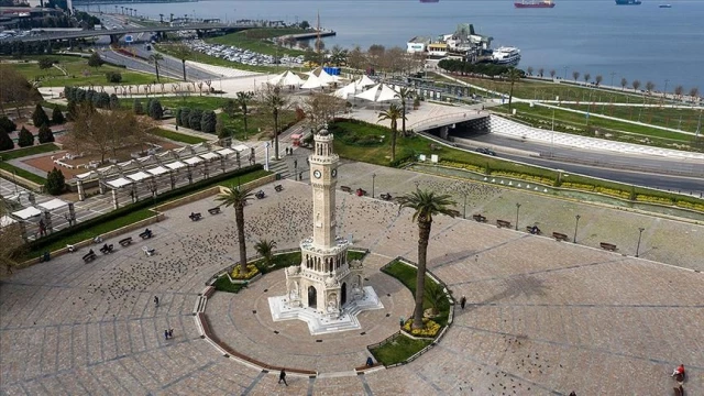 İzmir Büyükşehir Belediyesi, 3 Mayıs'ı 'Dünya İzmirliler Günü' ilan etti