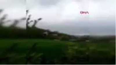 Kalp krizi geçiren hastayı almak için gelen helikopterin, tarlasına inmesine izin vermedi