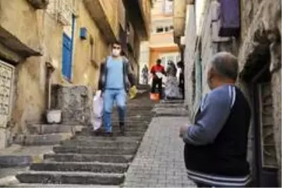 Şehitkamil'den ailelere gıda desteği Şehitkamil'den ailelere gıda desteği