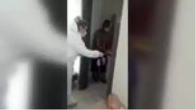 Karantina yurdundaki çocuklar dağıtılan oyuncaklarla moral buldu Karantina yurdundaki çocuklar dağıtılan oyuncaklarla moral buldu