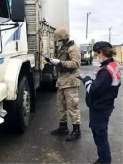 Köprüköy Jandarma'dan Trafikte Her Yıl Daha İyiye Köprüköy Jandarma'dan Trafikte Her Yıl Daha İyiye