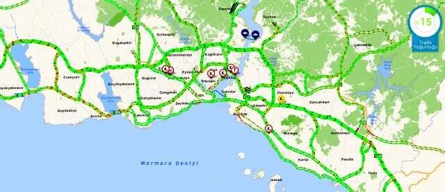 Sokağa çıkma yasağının sona ermesinin ardından İstanbul'da trafik yoğunluğu yüzde 15 oldu Sokağa çıkma yasağının sona ermesinin ardından İstanbul'da trafik yoğunluğu yüzde 15 oldu