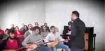 Kastamonu Üniversitesi: Akademisyenler öğrencilere 'Bu da gelir, bu da geçer' diye seslendi Kastamonu Üniversitesi: Akademisyenler öğrencilere 'Bu da gelir, bu da geçer' diye seslendi