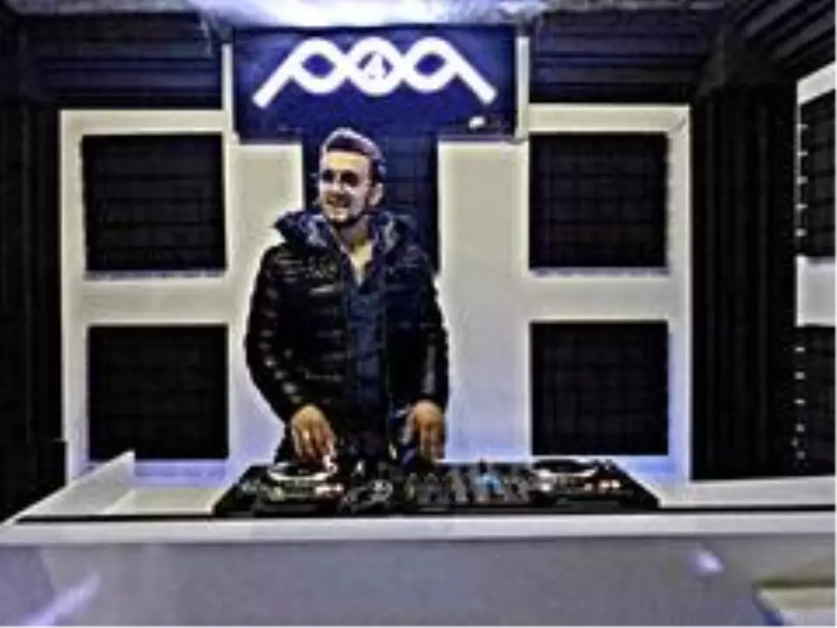 Berat Büyükada'dan iki yeni albüm