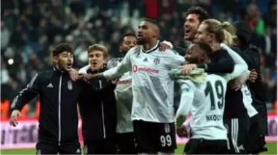 Beşiktaş, yüksek maaşı nedeniyle Kevin-Prince Boateng ile yollarını ayırma kararı aldı Beşiktaş, yüksek maaşı nedeniyle Kevin-Prince Boateng ile yollarını ayırma kararı aldı