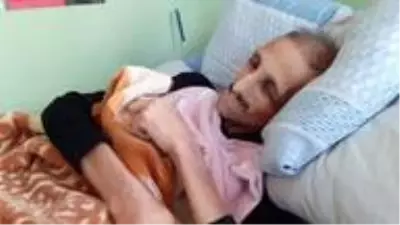 Grup Yorum üyesi İbrahim Gökçek, 323 gündür sürdürdüğü ölüm orucuna ara verdi Grup Yorum üyesi İbrahim Gökçek, 323 gündür sürdürdüğü ölüm orucuna ara verdi
