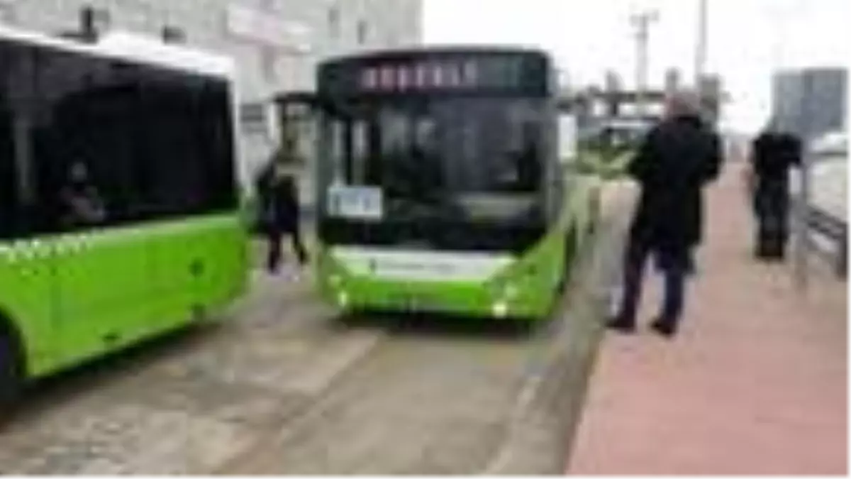 Ingiltere Donusu Izmit E Getirilen 342 Kisinin Karantina Suresi Sona Erdi Izmit