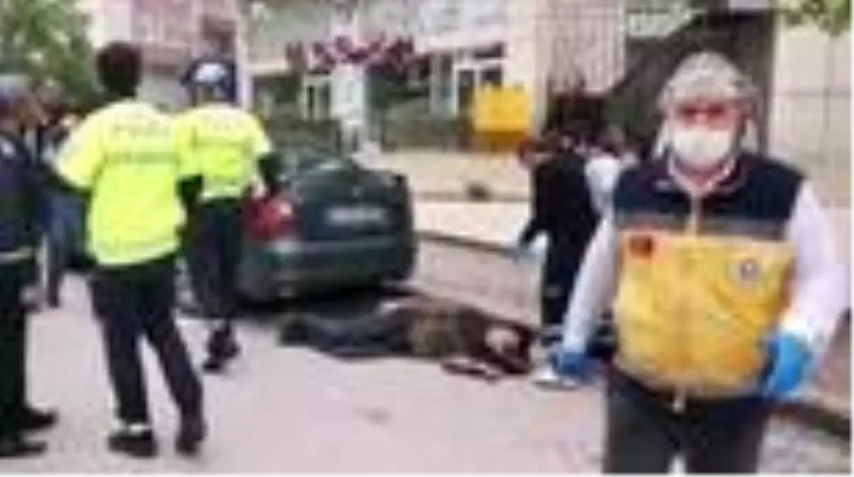 Kamyonetin çarptığı hurda toplayıcı yaralandı