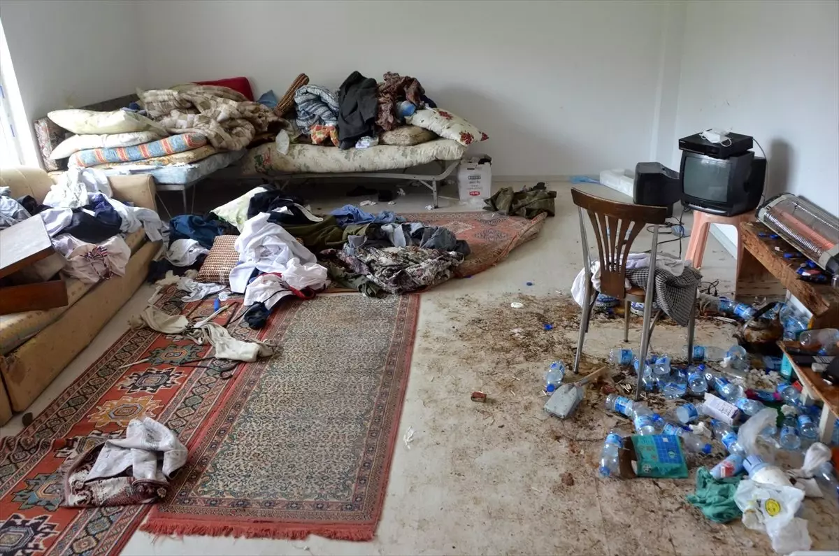 Kızılcahamam Belediyesi bakımsız kalan evi temizledi Haber