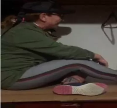 Kumar baskınında dolabın içinde saklanırken yakalandı Kumar baskınında dolabın içinde saklanırken yakalandı