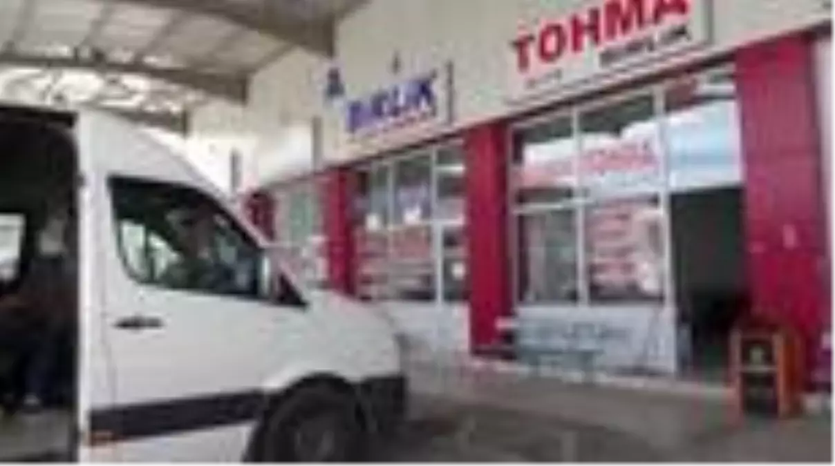 Malatya Dan 1 Ay Sonra Ilk Kez Minibus Seferi Yapildi Haberler Com Genel