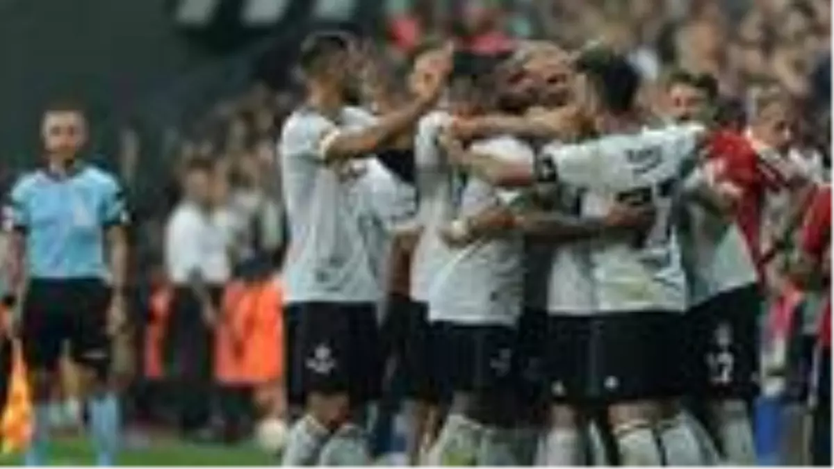 Son Dakika: Beşiktaş'ta ülkelerinden dönen 5 isim İstanbul'daki yurtta karantinaya alındı