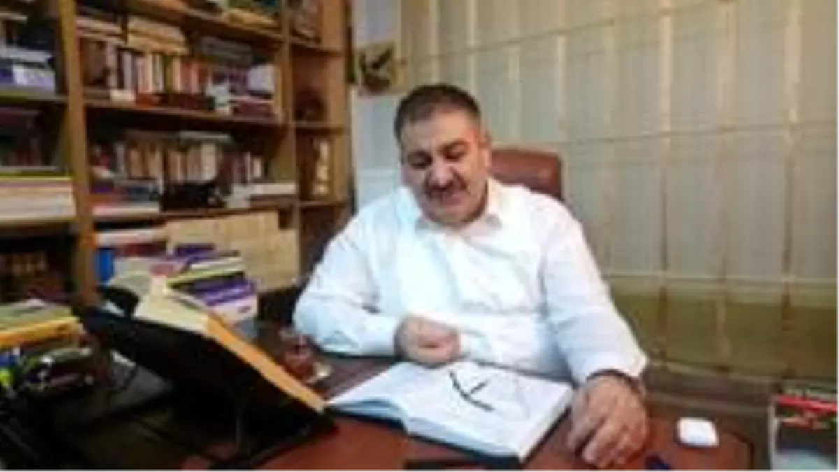 Sunar gençlerle söyleşti
