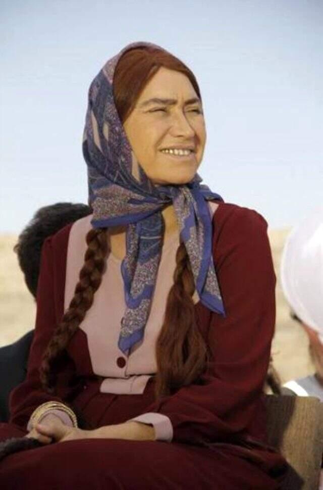 Demet Akbağ kimdir? Demet Akbağ kaç yaşında ve nereli? Demet Akbağ hangi dizi, film ve tiyatro oyunlarında rol aldı? Demet Akbağ biyografisi! Demet Akbağ kimdir? Demet Akbağ kaç yaşında ve nereli? Demet Akbağ hangi dizi, film ve tiyatro oyunlarında rol aldı? Demet Akbağ biyografisi!