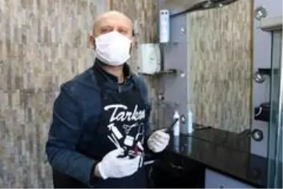 Destek kredisiyle iş yerini yeniledi, saç keseceği ilk günü bekliyor