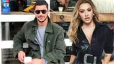 Hadise, birlikte karantinada olduğu Kaan Yıldırım'a sevdiği için iki koli kestane aldı Hadise, birlikte karantinada olduğu Kaan Yıldırım'a sevdiği için iki koli kestane aldı