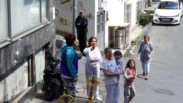 İş yerinde çıkan yangında kasadaki paralar da kül oldu
