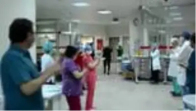 Kök hücre tedavisi ile Kovid-19’u yenen hemşire taburcu edildi