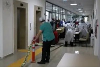 Maldivler'den getirilen 209 Türk vatandaşı Kırşehir'de karantinaya alındı Maldivler'den getirilen 209 Türk vatandaşı Kırşehir'de karantinaya alındı