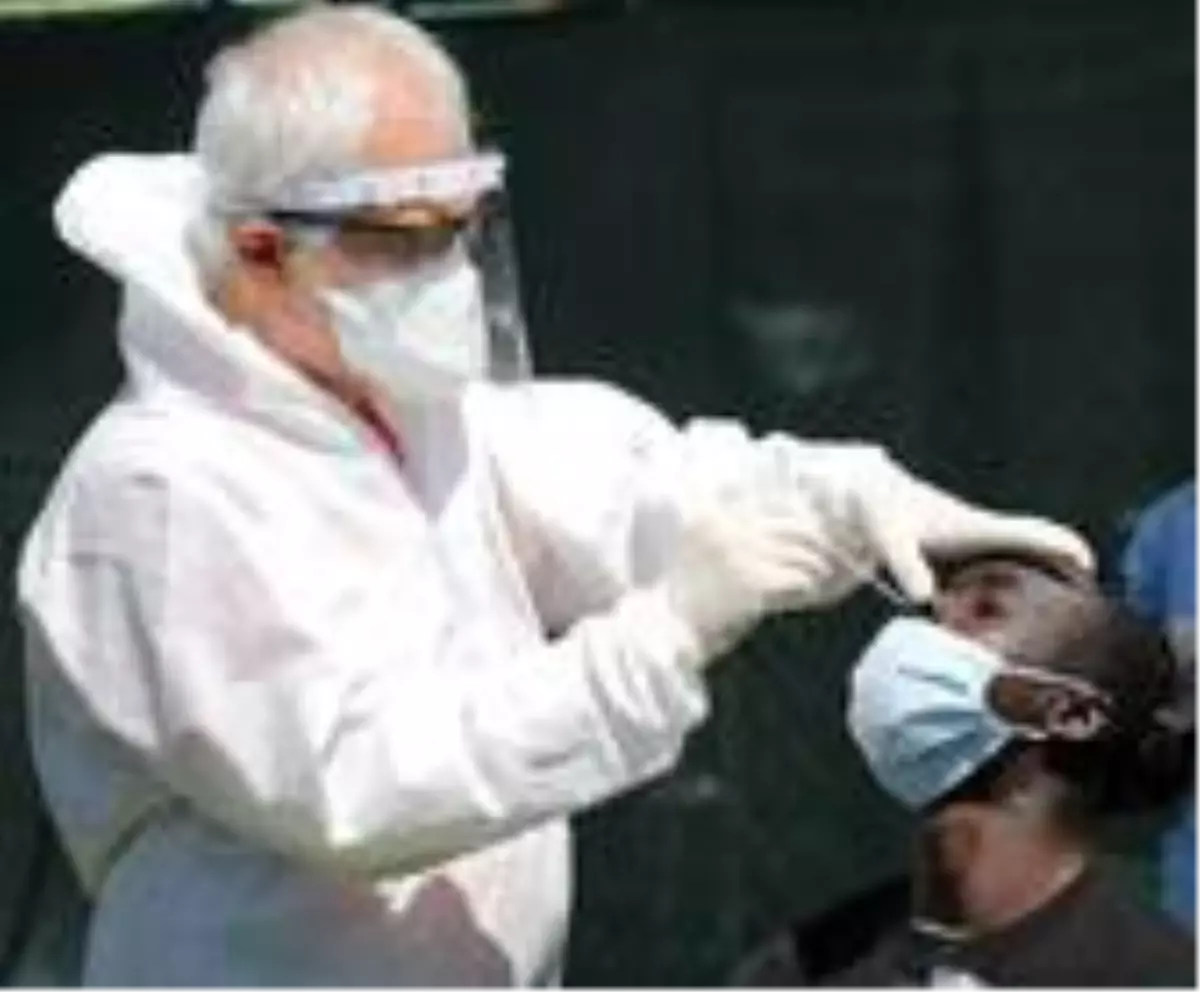 Alanyaspor'da futbolcular ve teknik ekibin korona virüs testi negatif çıktı