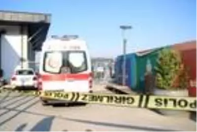 Kabataş iskelesinden denize atlayan şahıs hayatını kaybetti.