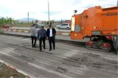 Emirdağ Belediyesi Konya Caddesi'nde çalışmalara başladı Emirdağ Belediyesi Konya Caddesi'nde çalışmalara başladı